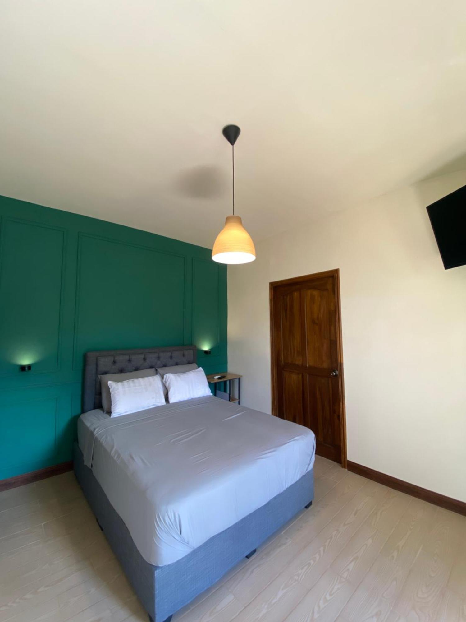 Oasis By Franklin Hotel Boutique La Fortuna Exterior photo